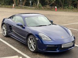 Cayman 718 - full options  low milage image 1