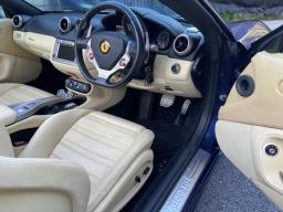 Ferrari California image 2