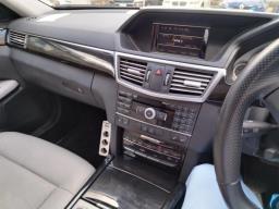 Mercedes-benz E300 Av Edition Family Car image 4