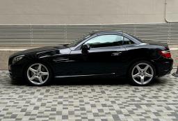 Mercedes Benz Slk350 Convertible image 4