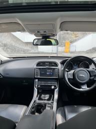 Must sell Jaguar Xe 20t image 9