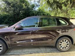 Porsche Cayenne 2013 very good condition image 10