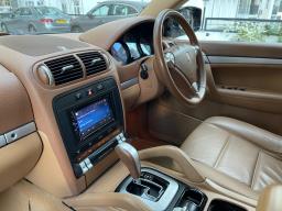 Porsche Cayenne 36 Great Condition image 4