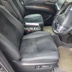 Previa 24  7seater image 2