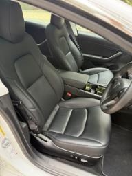 Tesla Model 3 Performance image 9
