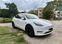 Tesla Model Y Long Range under warranty image 2