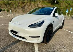 Tesla Model Y Long Range under warranty image 4