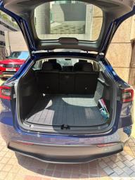 Tesla Model Y Standard Range 2022 image 4