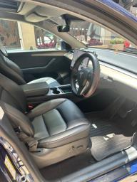 Tesla Model Y Standard Range 2022 image 8