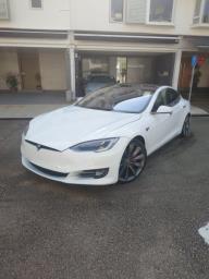Tesla P85 Free lifetime supercharging image 1