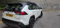 Toyota  Rav4 image 2