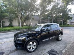 Volvo Xc40 T4 Momentum image 1