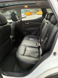 Well Maintained 0 Owner16 Nissanqashqai image 9
