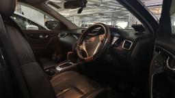 Well-maintained Nissan Qashqai Plus image 5