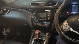 Well-maintained Nissan Qashqai Plus image 7