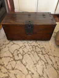 Antique Korean Chest 1000 image 1