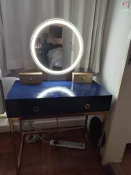 Dressing Table with light up mirror image 2