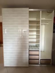 Paxi wardrobe - to dismantle image 2