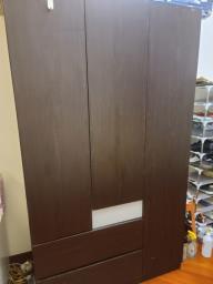 Wardrobe In good condition image 3