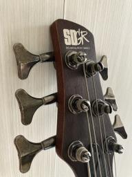 Ibanez Src6 6-string Bass active image 4