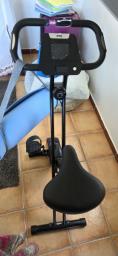 Oto stationary bike image 1