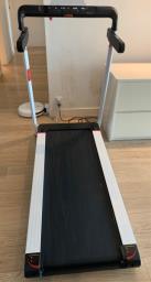 Reebok Irun 40 foldable treadmill image 3