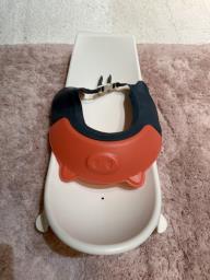 Baby bath hat bath seat from Stokke image 1