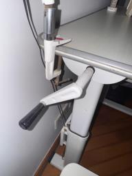 Ergonomic adjustable child desk image 5
