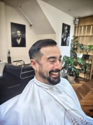 Free mens haircuts - Barbershop image 2