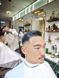 Free mens haircuts - Barbershop image 7