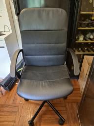 Free office chair image 1