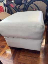 Free Ottoman image 3