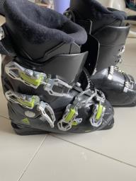 Free ski boots - like new hardly used image 3
