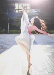 Photographer look for a Ballet Dancer image 4