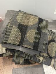 Retro-style carpet tiles for free image 3