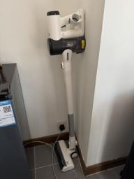 Tineco air pure pro but no charger image 1