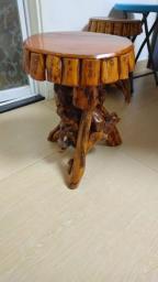 Tree trunk table and stools image 6