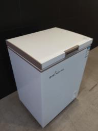 Freezer New Condition Great Size image 3