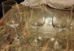 3pc wine glass  n 4pc design glasses image 2