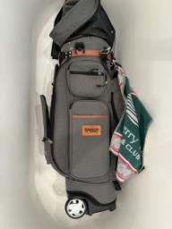 Pgm Golf Bag - Almost new image 10