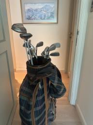 whole set of golf clubs image 2