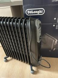 Leaving Hk Sale Delonghi Oil Filled Radi image 1