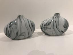Ceramic vases and plant pot image 3