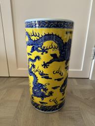 Chinese vase image 1