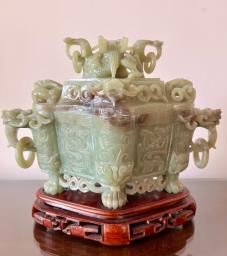 Collectors Item - Dragon Wealth Chest image 4