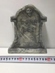 Halloween Tomb Candle - Lone Lee image 4