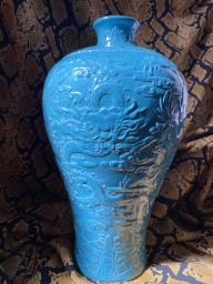 Sky blue mei vase image 1