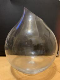 Transparent glass vase 18 w x 25 h cm image 2
