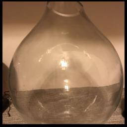 Transparent glass vase From Zara Home image 3