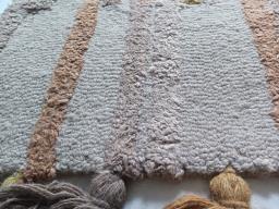 Wool rug image 3